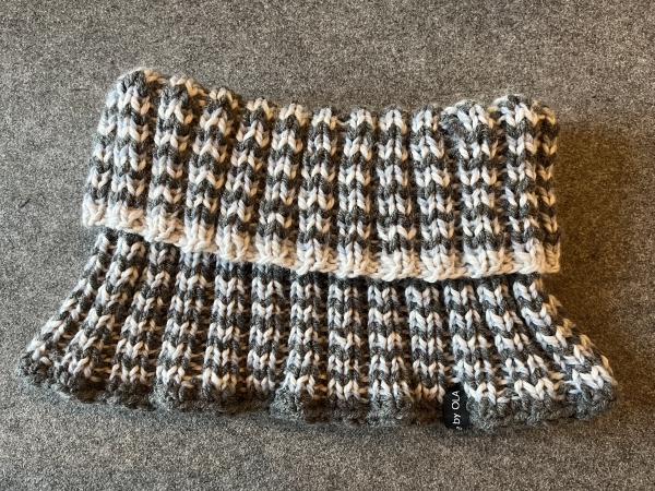 LOOP Rollkragenschal Grautöne